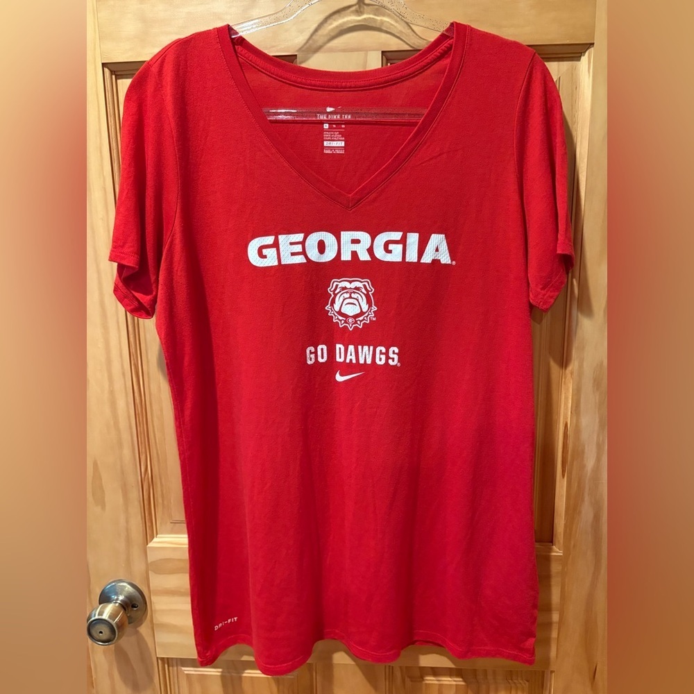 Nike athletic cut Red Georgia “Go Dawg” Dri Fit T-Shirt women’s size XL